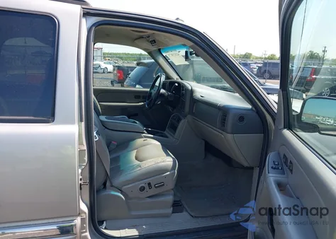 2004 GMC Yukon z USA, uszkodzony, nr VIN 1GKEK13Z74R126460